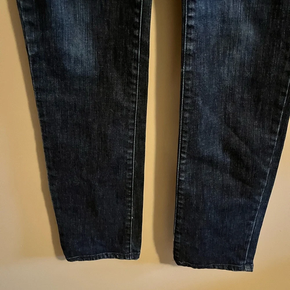 BDG Dark Wash Straight Leg Blue Mom Jeans Size 31
